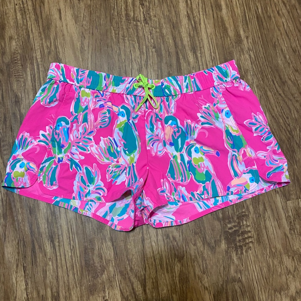 Lily Pulitzer dry fit shorts size medium